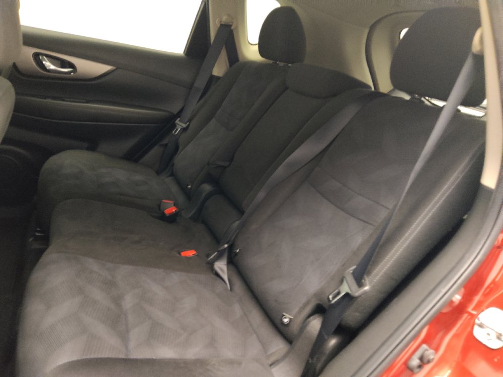 Used 2015 Nissan Rogue SV AWD/4WD image 18