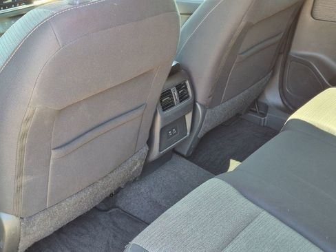 Certified 2022 Nissan Rogue SV AWD/4WD image 28