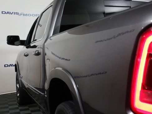 Used 2022 RAM 1500 Limited AWD/4WD image 10