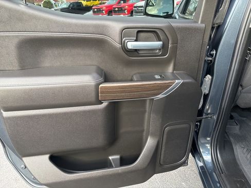 Used 2022 Chevrolet Silverado 1500 RST image 32