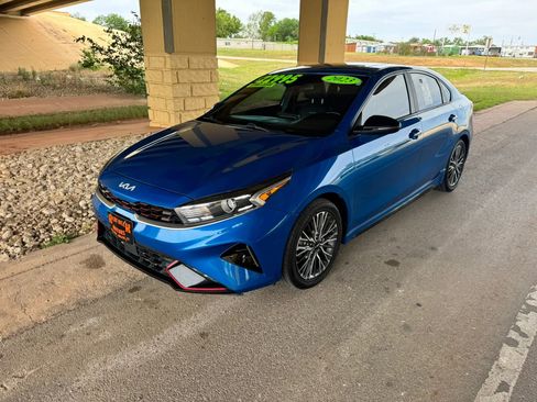 Used 2023 Kia Forte GT-Line w/ GT-Line Premium Package FWD image 7