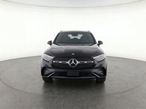 Used 2023 Mercedes-Benz GLC 300 4MATIC image 5