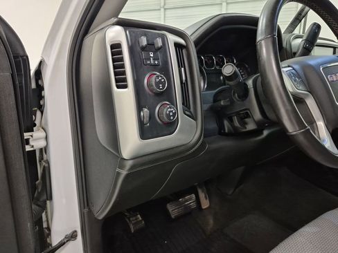 Used 2016 GMC Sierra 2500 SLE w/ SLE Preferred Package image 18