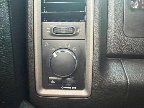 Used 2021 RAM 1500 Tradesman AWD/4WD image 16