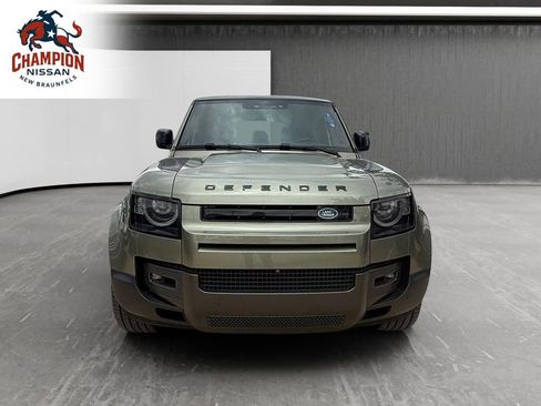Used 2024 Land Rover Defender 110 SE AWD/4WD image 8
