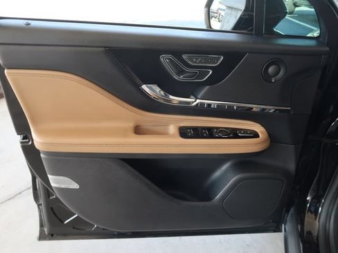 Used 2020 Lincoln Corsair Reserve AWD/4WD image 15