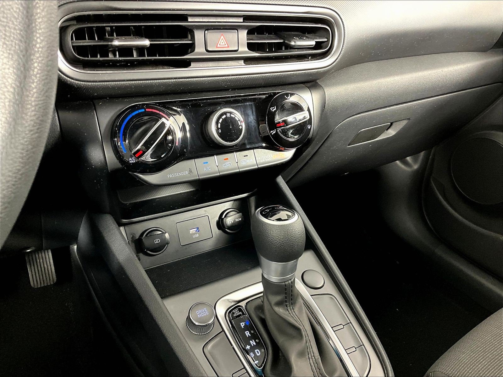 Used 2023 Hyundai Kona SEL FWD image 14