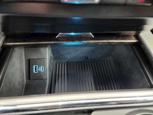 Used 2022 Ford F250 Lariat w/ Chrome Package image 47