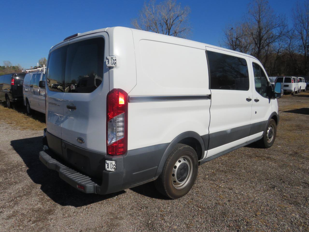 Used 2016 Ford Transit 150 130 Low Roof RWD image 5