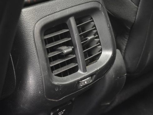 Certified 2016 Jeep Cherokee Trailhawk w/ Comfort/Convenience Group image 33