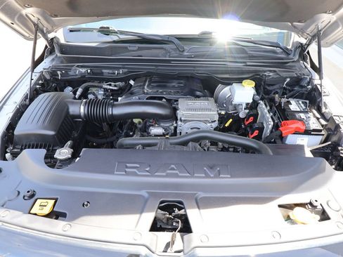 Used 2021 RAM 1500 Big Horn AWD/4WD image 41