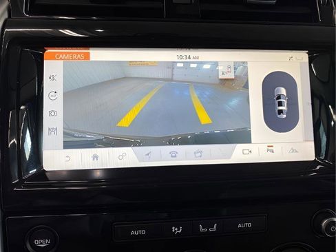 Used 2017 Land Rover Discovery HSE AWD/4WD image 17