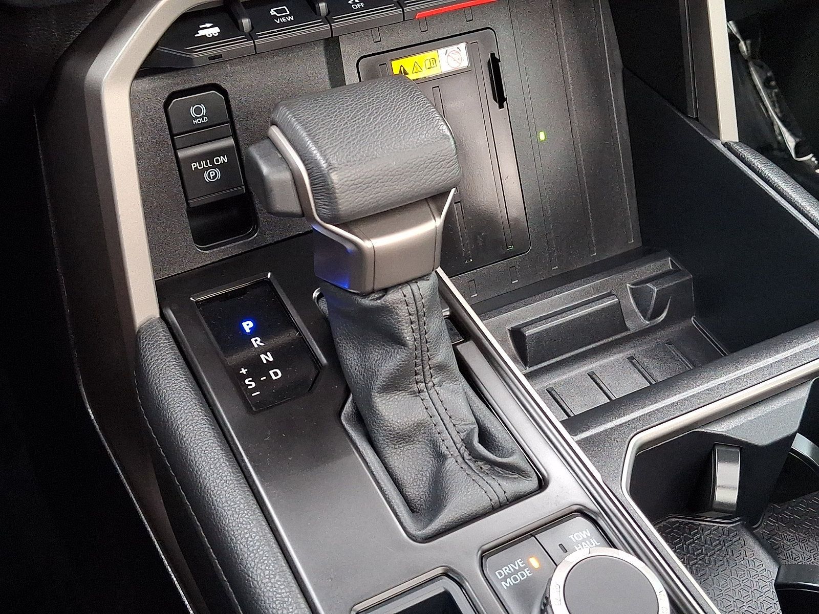 Used 2024 Toyota Tundra Limited AWD/4WD image 15