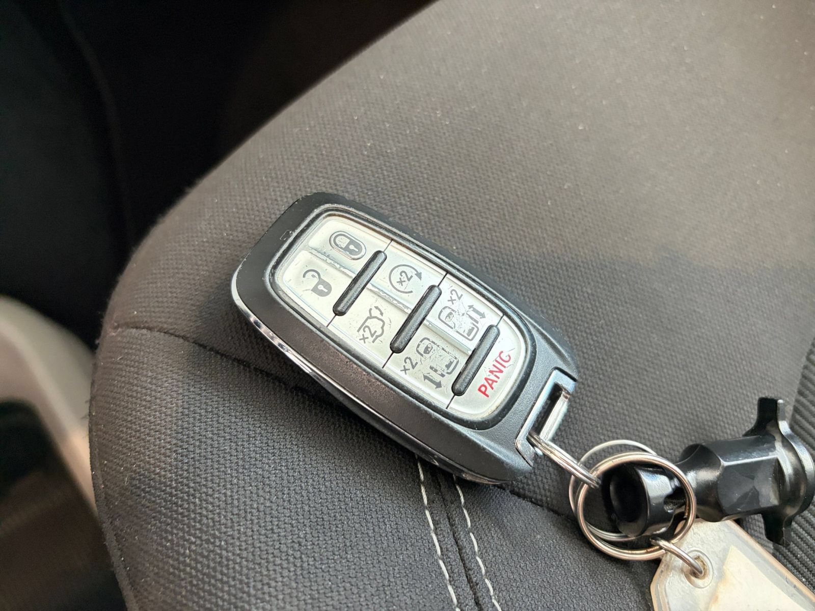 Used 2024 Chrysler Voyager LX FWD image 20
