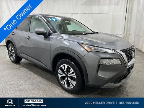 Used 2023 Nissan Rogue SV image 1