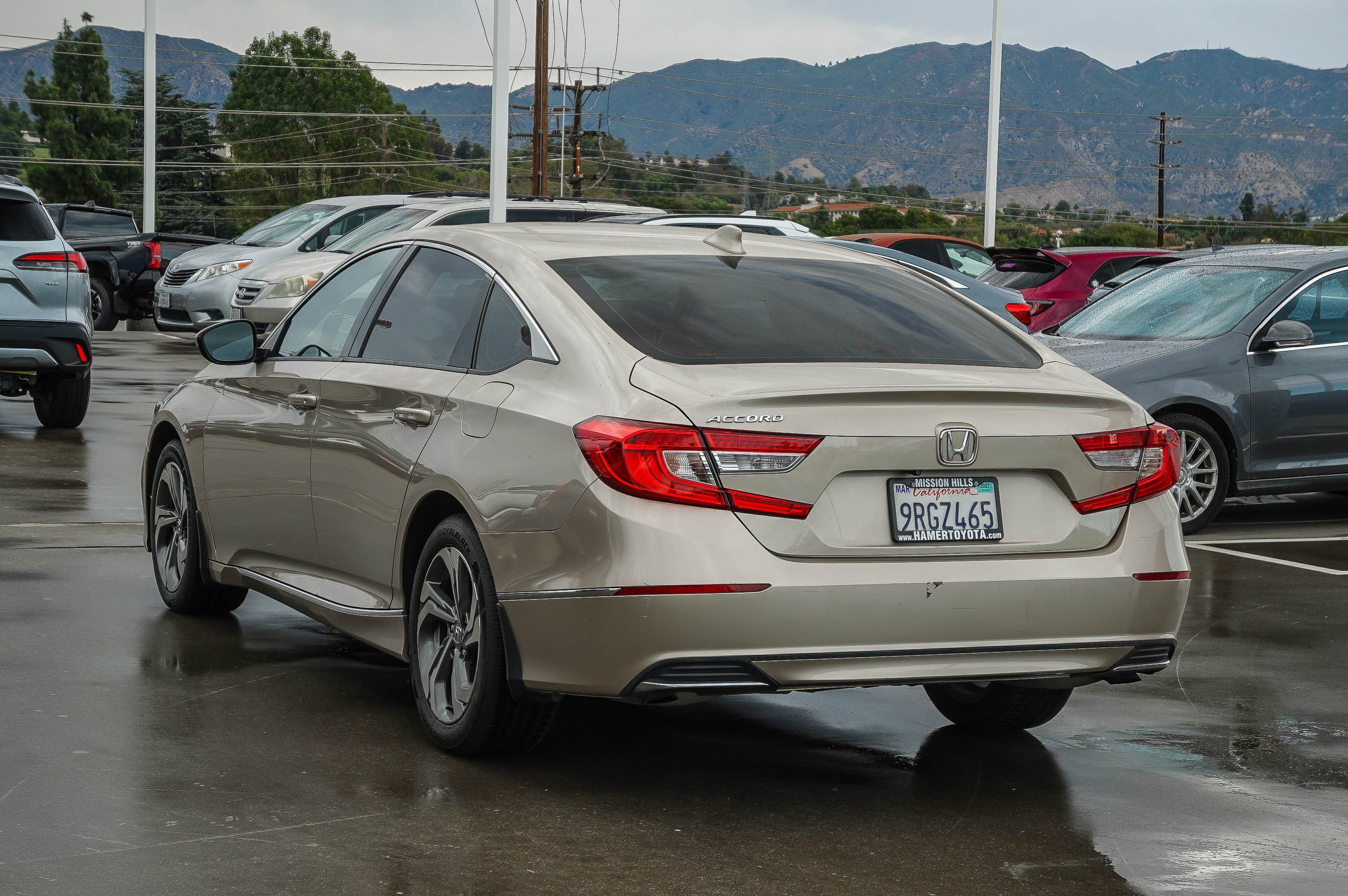 Used 2018 Honda Accord EX image 5