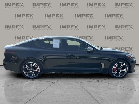 Used 2020 Kia Stinger GT1 image 6