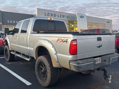 Used 2015 Ford F250 Lariat w/ Lariat Interior Package image 5