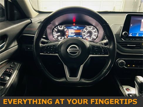 Used 2022 Nissan Altima 2.5 SR image 5