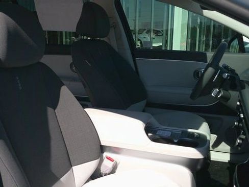 New 2026 Hyundai Ioniq 9 SE AWD/4WD image 9