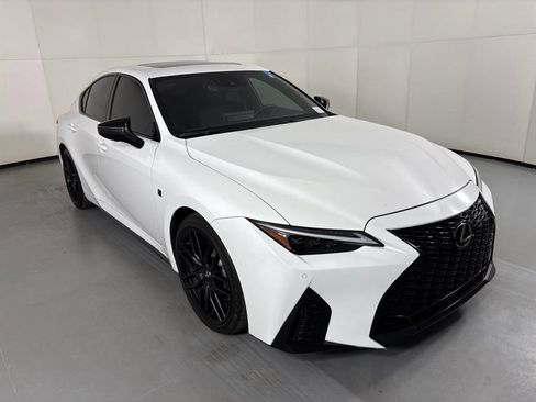 Used 2024 Lexus IS 500 RWD image 2