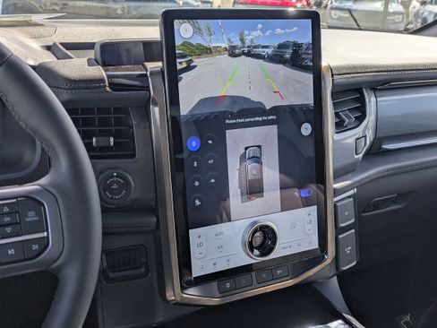 New 2025 Ford F150 Lightning Lariat image 32