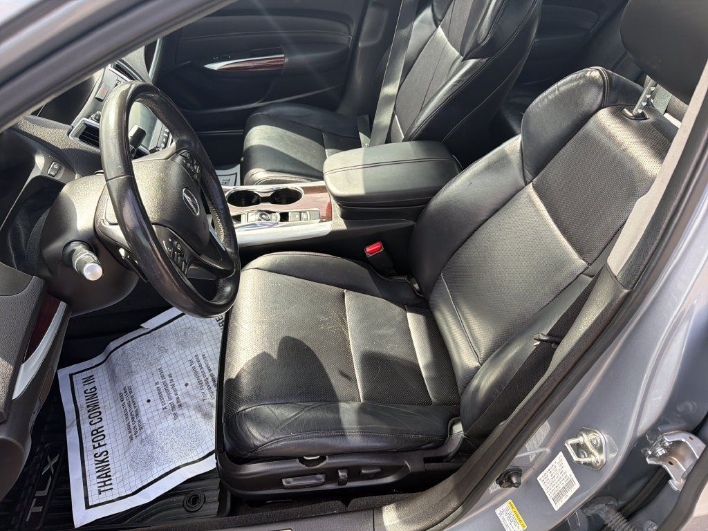 Used 2016 Acura TLX w/ Technology Package FWD image 13