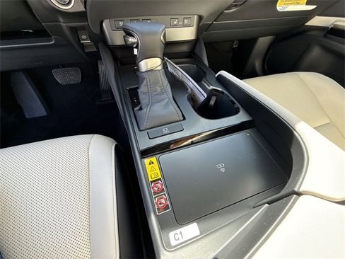 New 2025 Lexus ES 350 w/ Premium Package image 21