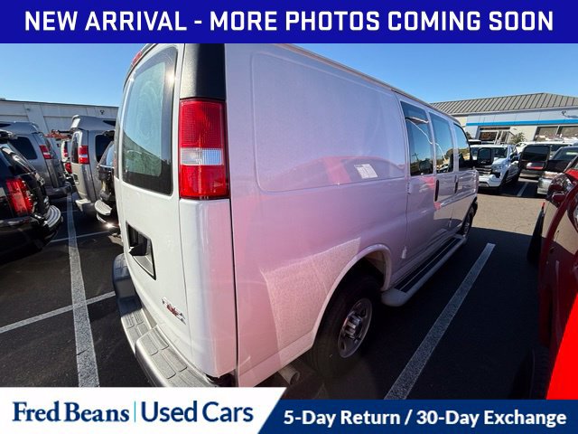 Used 2025 GMC Savana 2500 w/ Driver Convenience Package RWD image 13