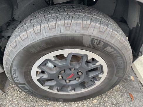 Used 2025 Toyota 4Runner TRD Off-Road image 17