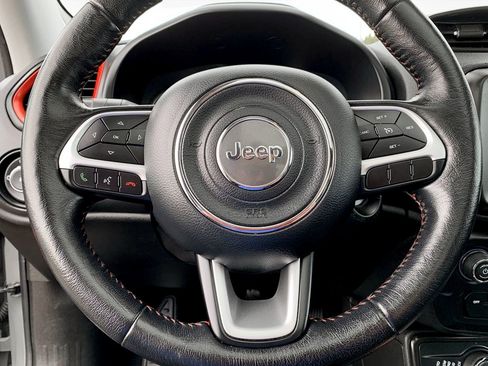 Used 2021 Jeep Renegade Trailhawk w/ Sun & Sound Group AWD/4WD image 16