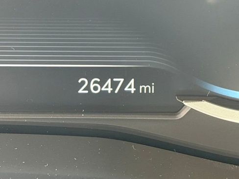 Used 2022 Genesis G70 2.0T image 18