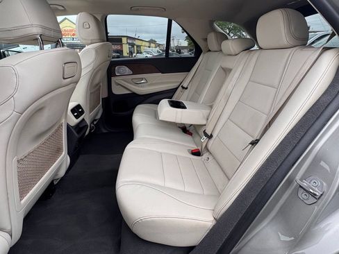 Used 2020 Mercedes-Benz GLE 350 4MATIC w/ Premium Package image 15