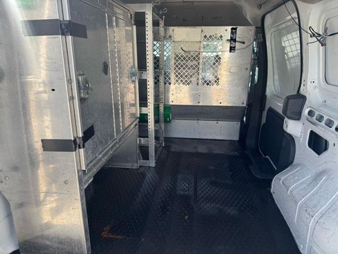 Used 2010 Ford Transit Connect XLT FWD image 15