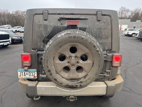 Used 2014 Jeep Wrangler Unlimited Sahara w/ Dual Top Group image 7