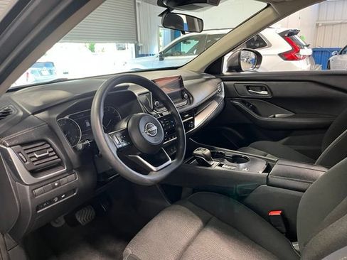 Used 2024 Nissan Rogue SV FWD image 22