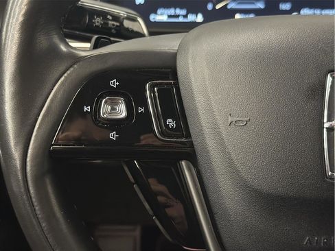 Used 2022 Lincoln Corsair Reserve w/ Equipment Group 201A image 14