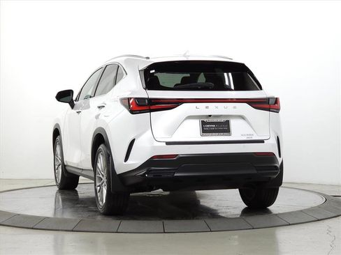 Used 2025 Lexus NX 350 AWD w/ Luxury Package image 6