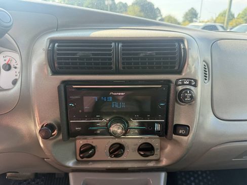 Used 2003 Ford Explorer Sport Trac XLT RWD image 17
