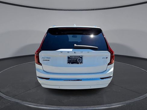 Certified 2025 Volvo XC90 B6 Plus AWD/4WD image 7