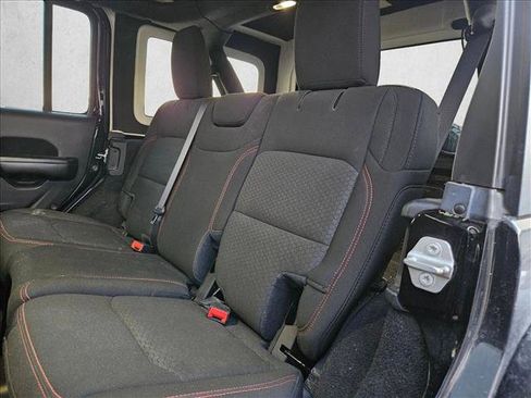 Used 2020 Jeep Wrangler Unlimited Rubicon AWD/4WD image 18