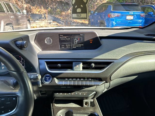 Used 2020 Lexus UX 250h w/ Premium Package AWD/4WD image 21