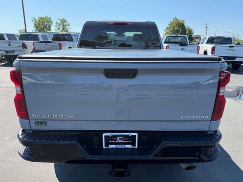 Used 2024 Chevrolet Silverado 2500 Custom w/ Custom Value Package AWD/4WD image 6