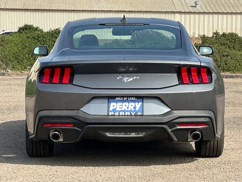 New 2026 Ford Mustang Coupe image 5