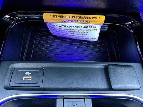 New 2026 Mercedes-Benz GLB 250 4MATIC image 25