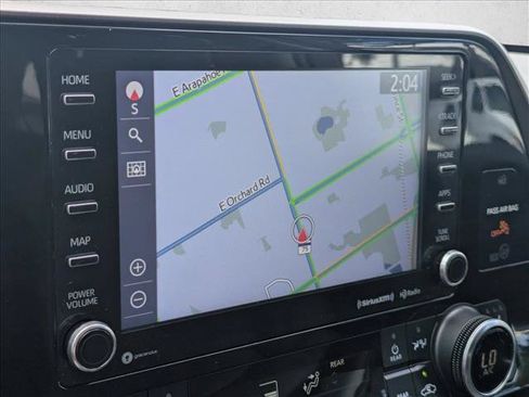 Used 2022 Toyota Highlander XLE AWD/4WD image 13