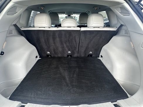 Used 2018 Jeep Compass Limited image 14