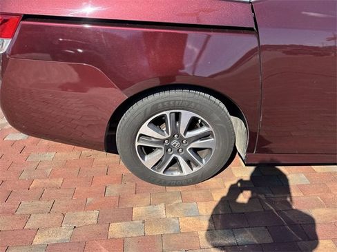Used 2016 Honda Odyssey Touring Elite image 15