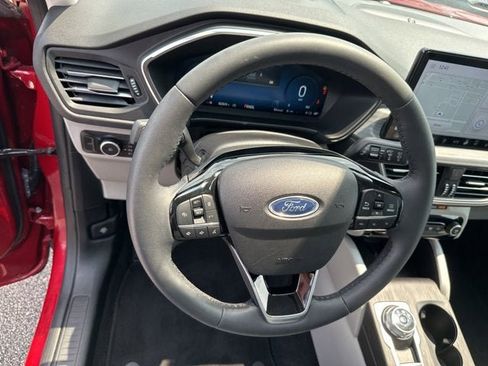Used 2023 Ford Escape Platinum w/ Premium Technology Package image 15