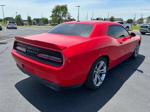 Used 2022 Dodge Challenger R/T RWD image 7